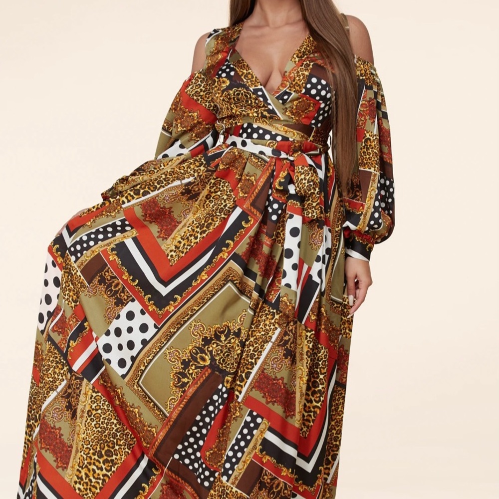 L’atiste 
Multi Print Maxi Dress